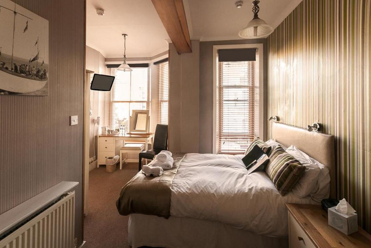 The Mowbray Bed & Breakfast Eastbourne Bagian luar foto