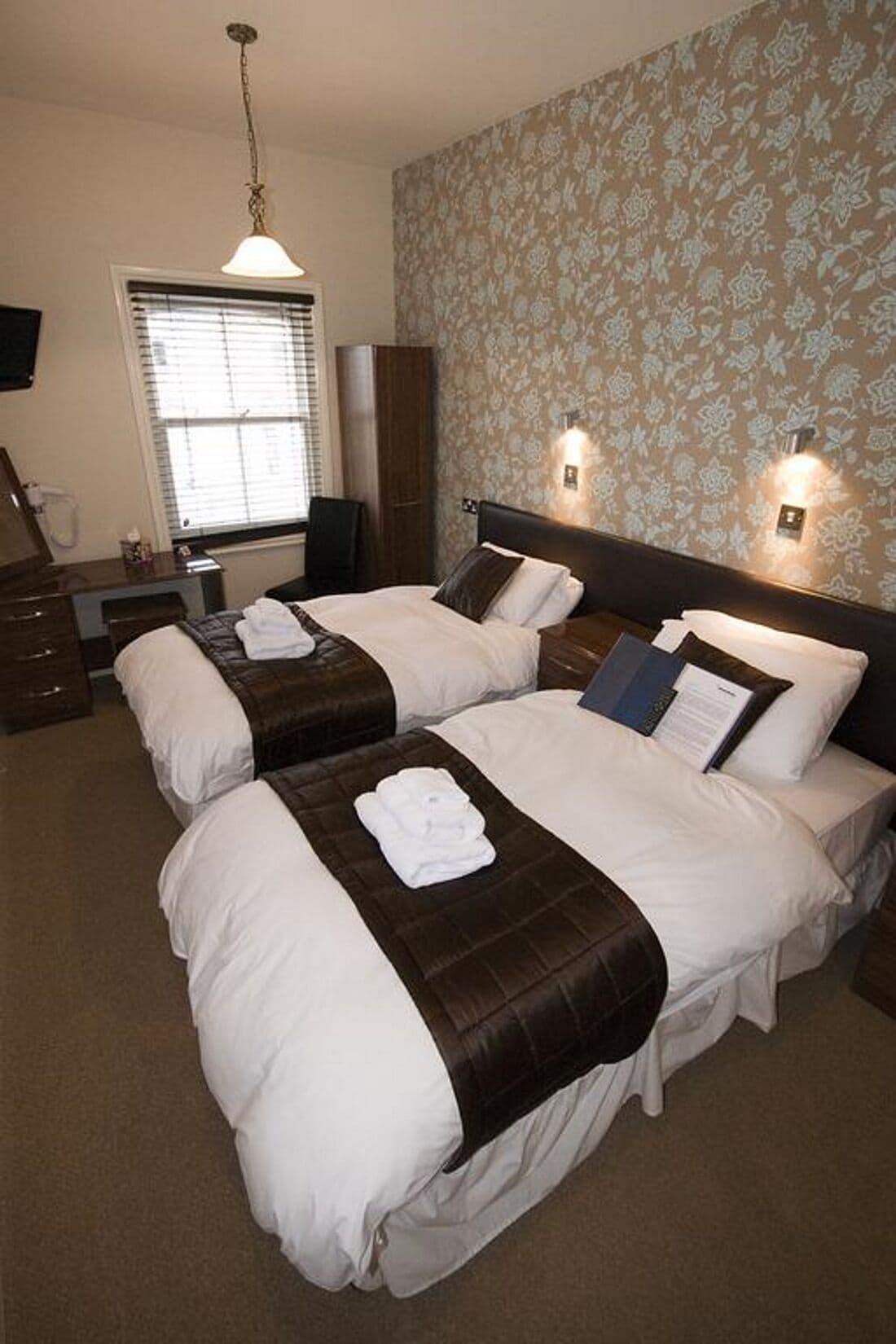 The Mowbray Bed & Breakfast Eastbourne Bagian luar foto