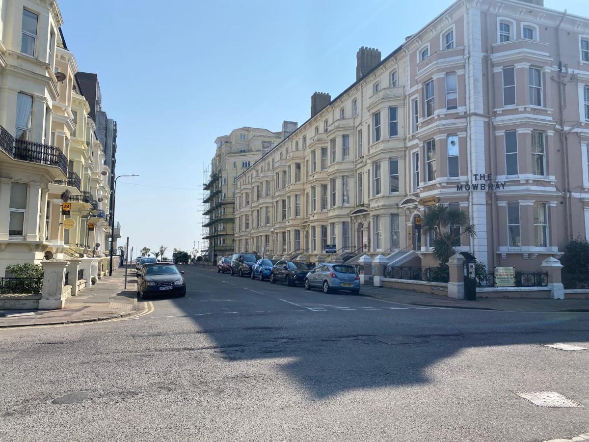 The Mowbray Bed & Breakfast Eastbourne Bagian luar foto