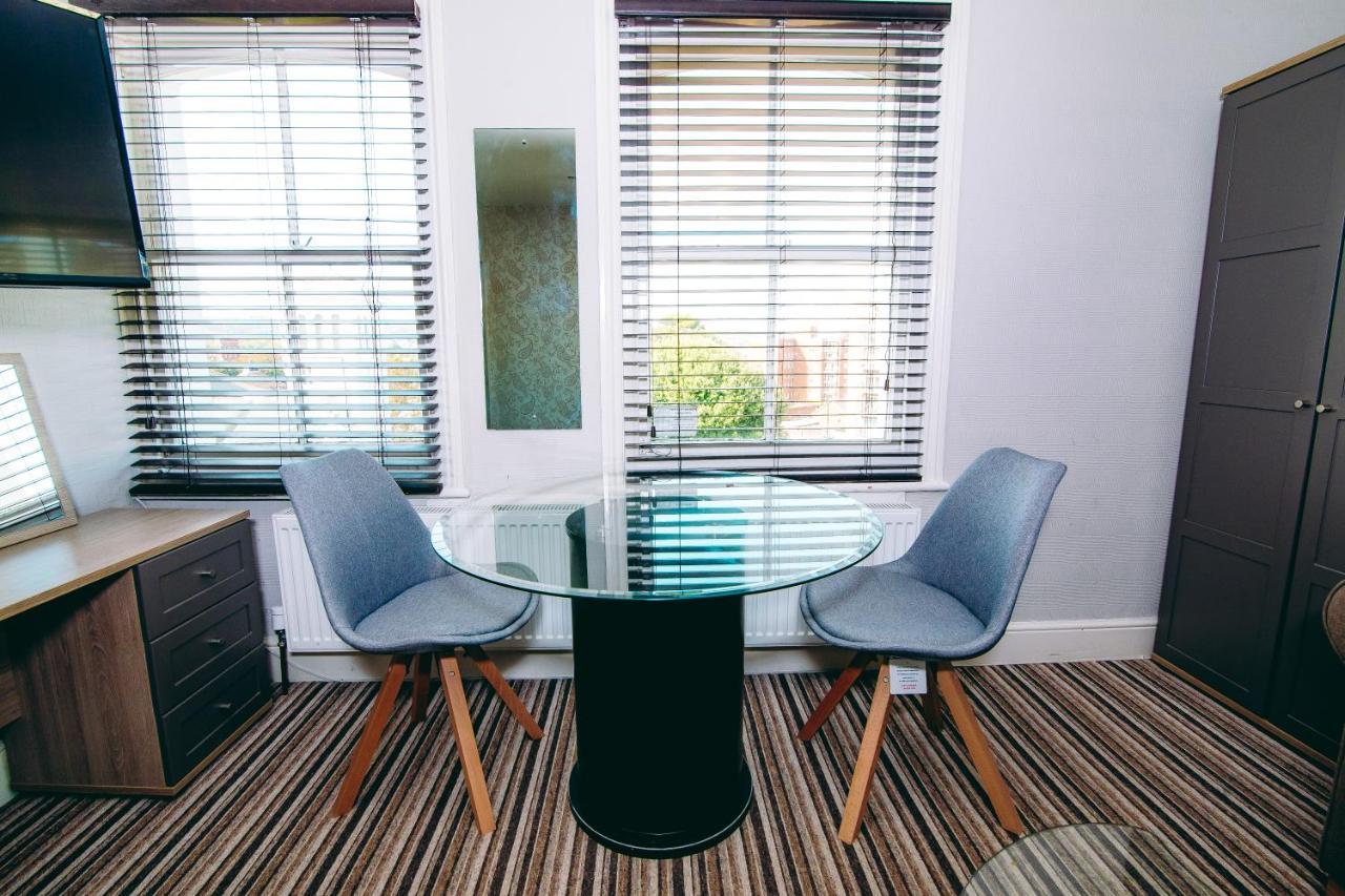 The Mowbray Bed & Breakfast Eastbourne Bagian luar foto