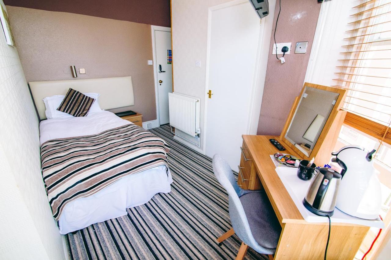 The Mowbray Bed & Breakfast Eastbourne Bagian luar foto