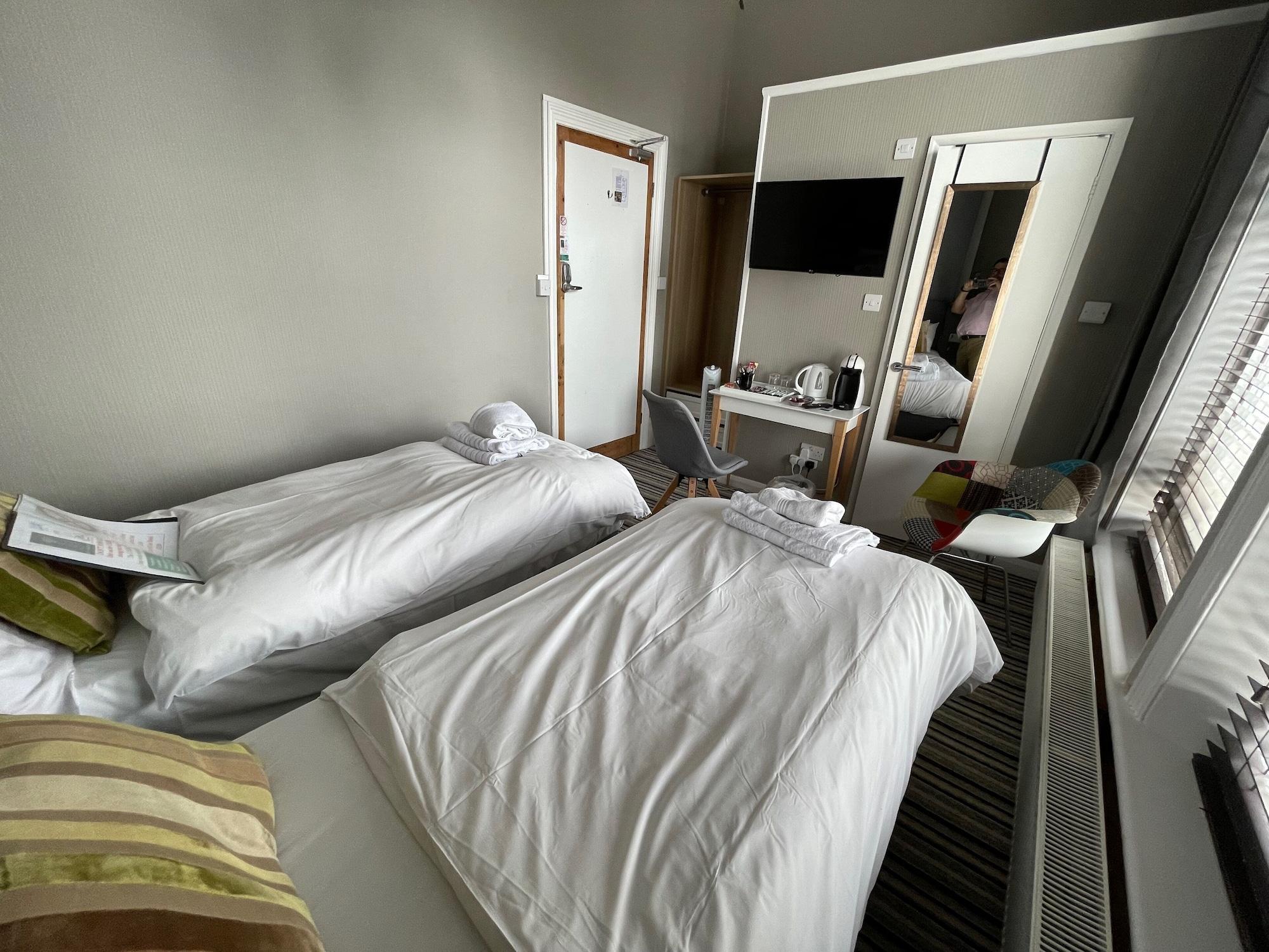 The Mowbray Bed & Breakfast Eastbourne Bagian luar foto